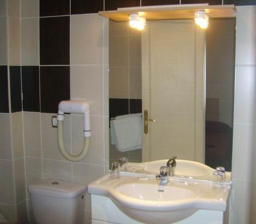 Triple Room,971497594:JPEG